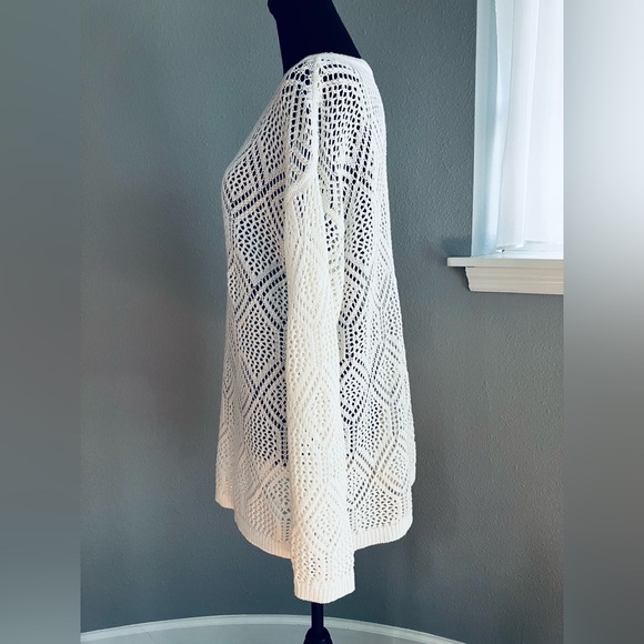 Old Navy white open knot cotton long sleeve V-neck sweater size XL, never worn - Picture 3 of 11